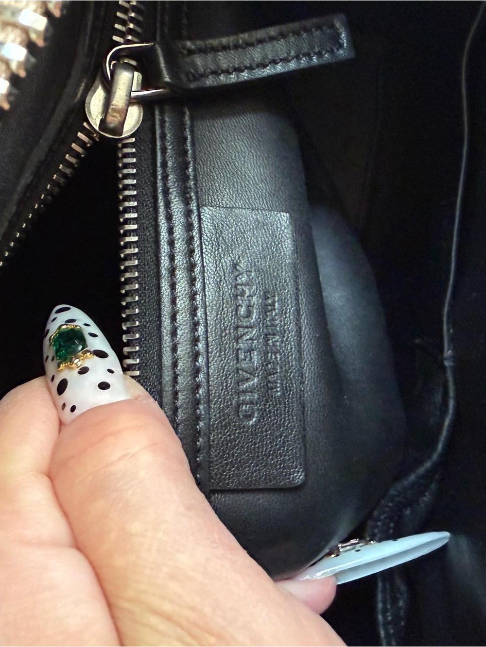 Givenchy Mini Antigona Bag in Python - Picture 7 of 11